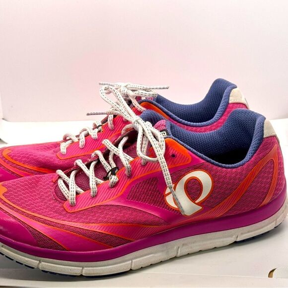 Pearl Izumi Women's W EM Road N 2 V3 Running Shoe pink in color size 12 - Picture 1 of 7